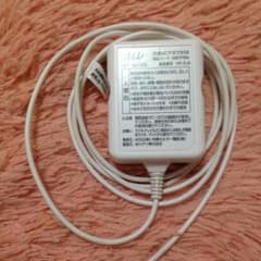 au純正充電器美品のサムネイル
