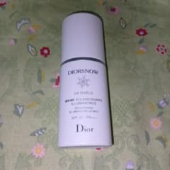 Dior（ディオール）「スノー UVシールド 50+」日焼け止め乳液（50ml）