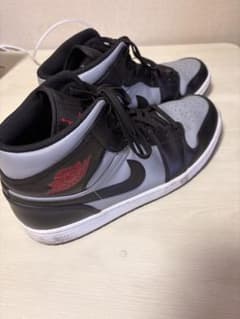 Nike Air Jordan 1 Mid Shadowのサムネイル