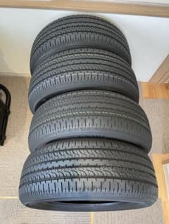 デリカD5 純正タイヤ　新車外し　225/55r-18のサムネイル