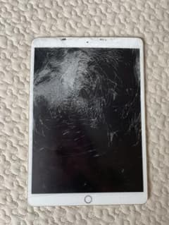 iPad Pro 10.5 DO WI-FI+Cellular ジャンク品のサムネイル