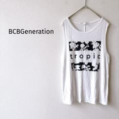 Z【ビーシービージェネレーション】タンクトップ XXS 白 花柄 ロゴ 小さい