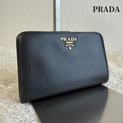 ✨極美品✨ プラダ 二つ折り財布 メタルロゴ サフィアーノ レザー
