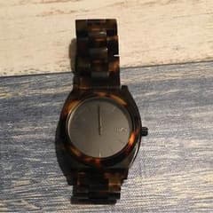 NIXON べっ甲 腕時計 美品 メンズ レディースのサムネイル