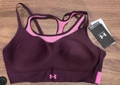 値下げ❗️アンダーアーマー　Under Armour スポーツブラ 新品未使用のサムネイル