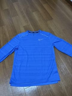Nike Dri-Fit M ブルー ロングTシャツのサムネイル