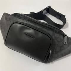極美品✨コーチ レーサー ボディバッグ シグネチャー PVCレザー 黒