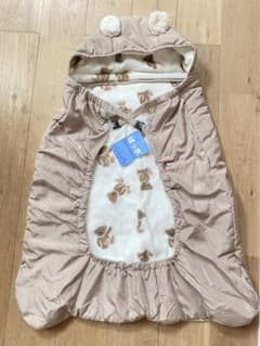 新品タグ付き　防寒ケープ　抱っこ紐ケープ　しまむらのサムネイル