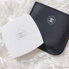 専用CHANEL ル ブラン コンパクト ラディアンス  パウダリーのサムネイル