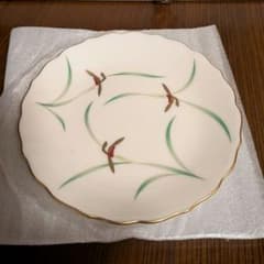 2552 香蘭社　皿　5客　金彩　未使用 新品・未使用】 香蘭社 銘々皿 5枚セット 14cm 蘭柄 金彩 箱・説明書付