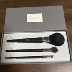 Dior ディオール メイクブラシ 3本セット - メルカリ