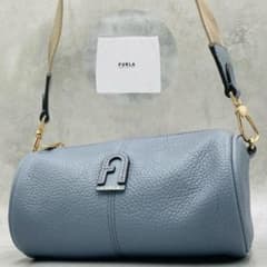 美品 FURLA フルラ ショルダーバッグ ライトブルー レザー ダフネ 