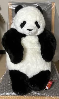 タグ付き新品】上野動物園 パンダ 抱っこパンダ ぬいぐるみ - メルカリ