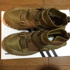 Hyke×adidas originalsのサムネイル