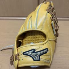 ミズノ グローバルエリート 軟式用グローブ 外野手用のサムネイル