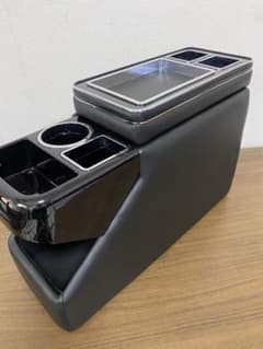 トヨタ　ノア　コンソールボックスのサムネイル