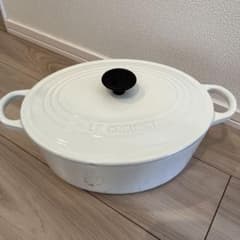 LE CREUSET 両手鍋 25cm ホワイト フランス ル・クルーゼ - メルカリ