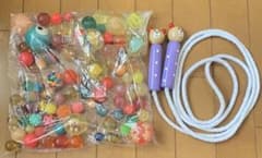 スーパーボール82個　木製グリップ縄跳びのサムネイル