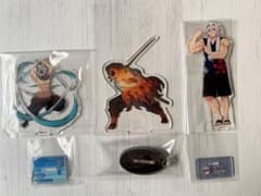 【限定・レア含む】鬼滅の刃 アクリルスタンド3種まとめ売り（煉獄・宇髄・伊之助）のサムネイル