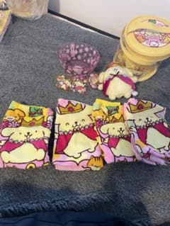 ポムポムプリン グッズセットのサムネイル