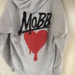 MOBB パーカー グレー ハートロゴのサムネイル