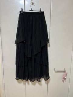 ★まとめ買い値引き対象★GRLブラック ティアード プリーツ ロングスカートのサムネイル
