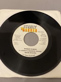 Apache Scratchie WOMAN FI REAL レコードのサムネイル