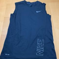 NIKE タンクトップのサムネイル