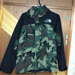 THE NORTH FACE マウンテンパーカーのサムネイル
