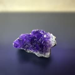 アメジスト クラスター 原石 天然石 濃い紫色が綺麗！✨✨小さめサイズ！のサムネイル