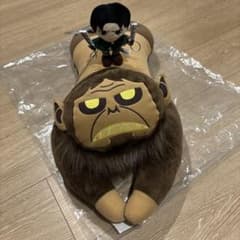進撃の巨人 USJ リヴァイ 獣の巨人 クッション - メルカリ