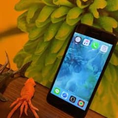 iPhone 7 Black 32 GB Softbankのサムネイル