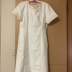 TOKYO UNIFORM 白衣 ワンピース Sサイズのサムネイル