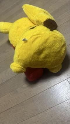 ピカチュウ ぬいぐるみ マグカップ持ちのサムネイル