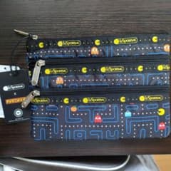 【新品未使用】LeSportsac PAC-MAN ポーチのサムネイル
