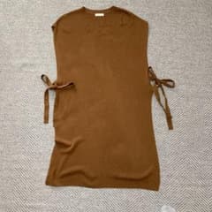 【気持ちお値下げ】アースミュージック&エコロジー　ニットベストのサムネイル