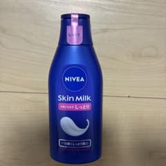 NIVEA Skin Milk しっとり 200gのサムネイル