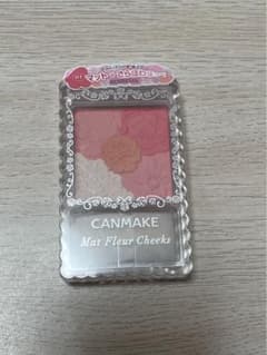 キャンメイク  マットフルールチークス　01のサムネイル
