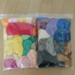 羊毛フェルトのサムネイル