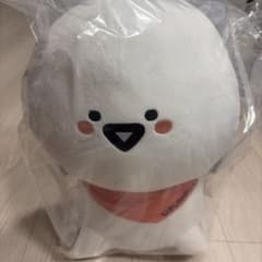 이치 반 쿠지 문구와 함께 A 상 함께 밥 봉제 인형