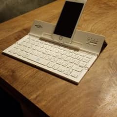 Bluetoothキーボード BATTOP 折りたたみ 小型 コンパクト 軽量のサムネイル