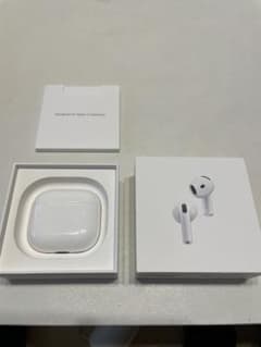 Airpods 第4世代　ノイキャンあり　充電ケース【イヤホン無し】A3059のサムネイル