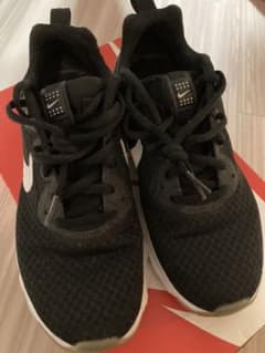 NIKE ナイキ スニーカーのサムネイル