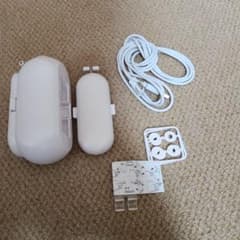 【美品】スイッチボットカーテンU型レール＆ソーラーパネルのサムネイル