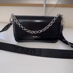 FURLA ショルダーバッグ ブラック チェーンのサムネイル