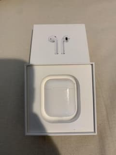 AirPods 第二世代　本体と左耳のみのサムネイル