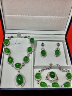 天然高氷種翡翠 豪華4点アクセサリーヒスイセット宴会結婚式