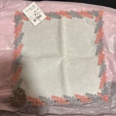 【新品未使用】近沢レース タオルハンカチ Oh,no!クマさん　シーズンのサムネイル