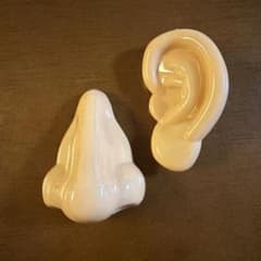 鼻と耳の形をしたユニークな鉛筆削りとクリップセットのサムネイル