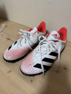adidas Predator 20.4 フットサルシューズのサムネイル
